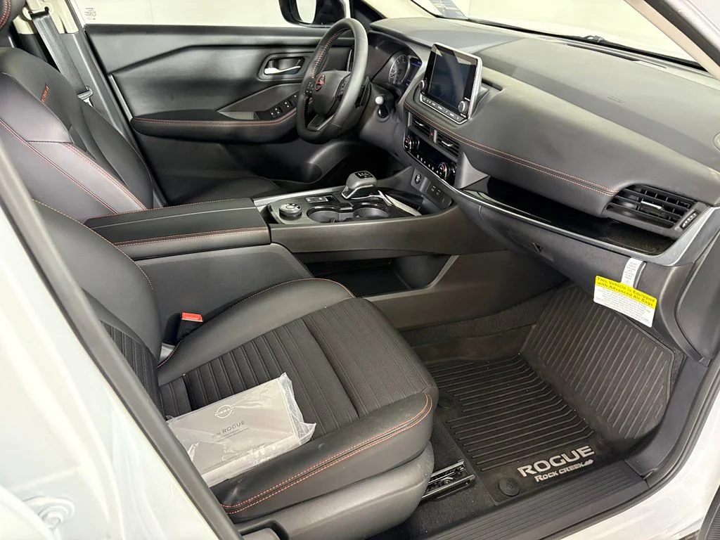 New 2026 Everest White Pearl TriCoat Nissan Rock Creek® image 18