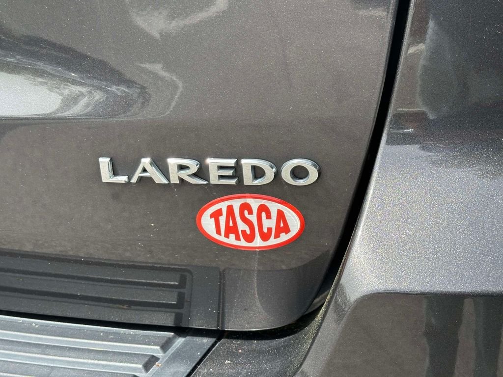 Used 2021 Gray Jeep Laredo E image 10