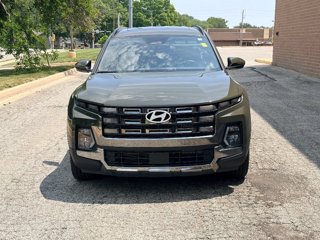 Certified Used 2025 Rockwood Green Hyundai Limited image 9