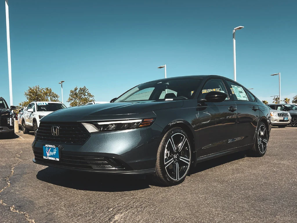 New 2026 Meteorite Gray Metallic Honda SE image 2