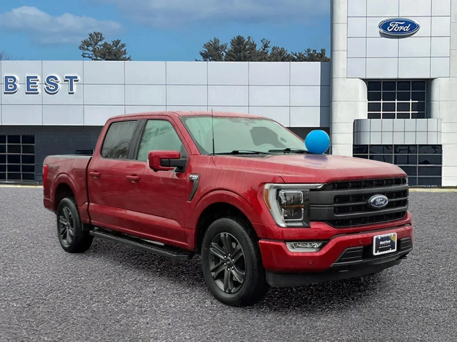 Used 2023 Rapid Red Metallic Tinted Clearcoat Ford LARIAT image 9