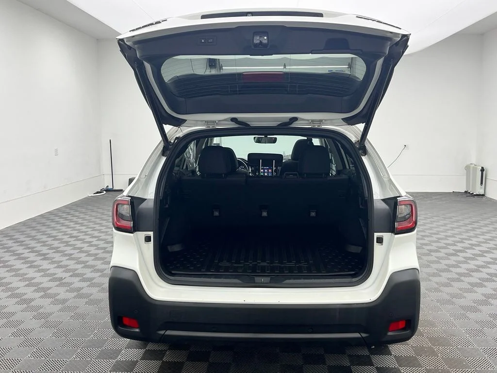 Used 2023 White Subaru Onyx Edition image 11