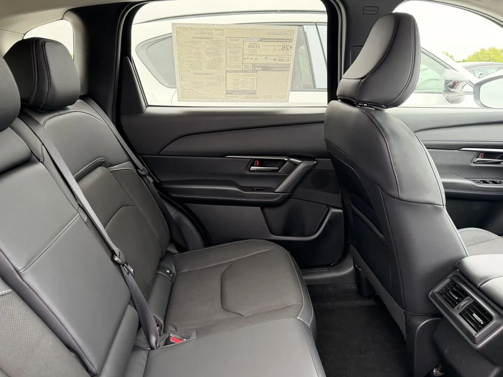 New 2026 Navy Blue Mica Mazda 2.5 S Select AWD image 11