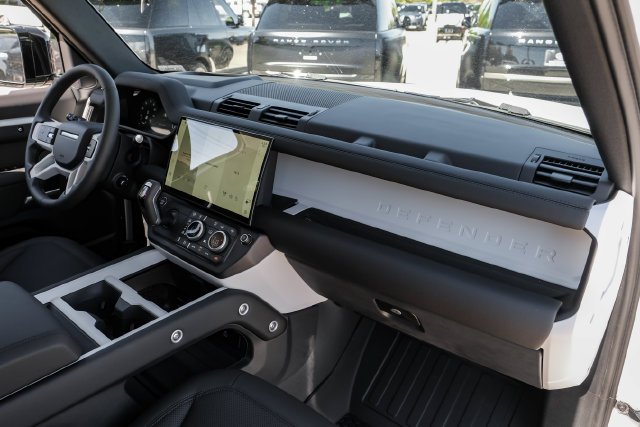 New 2026 Fuji White Land Rover S image 21