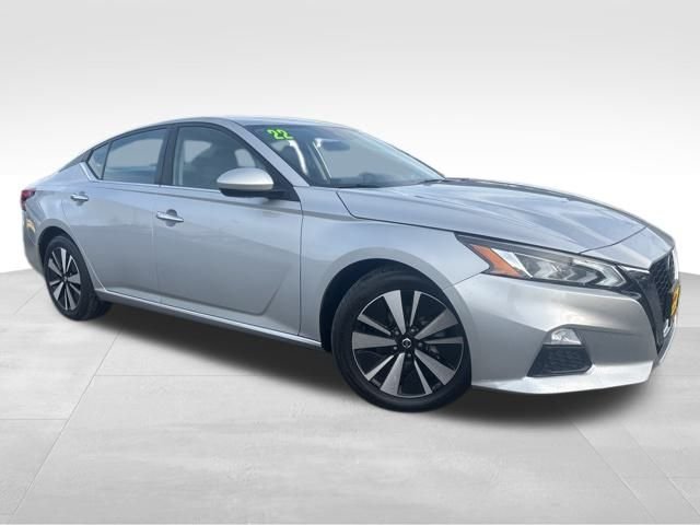 2022 Nissan Altima SV