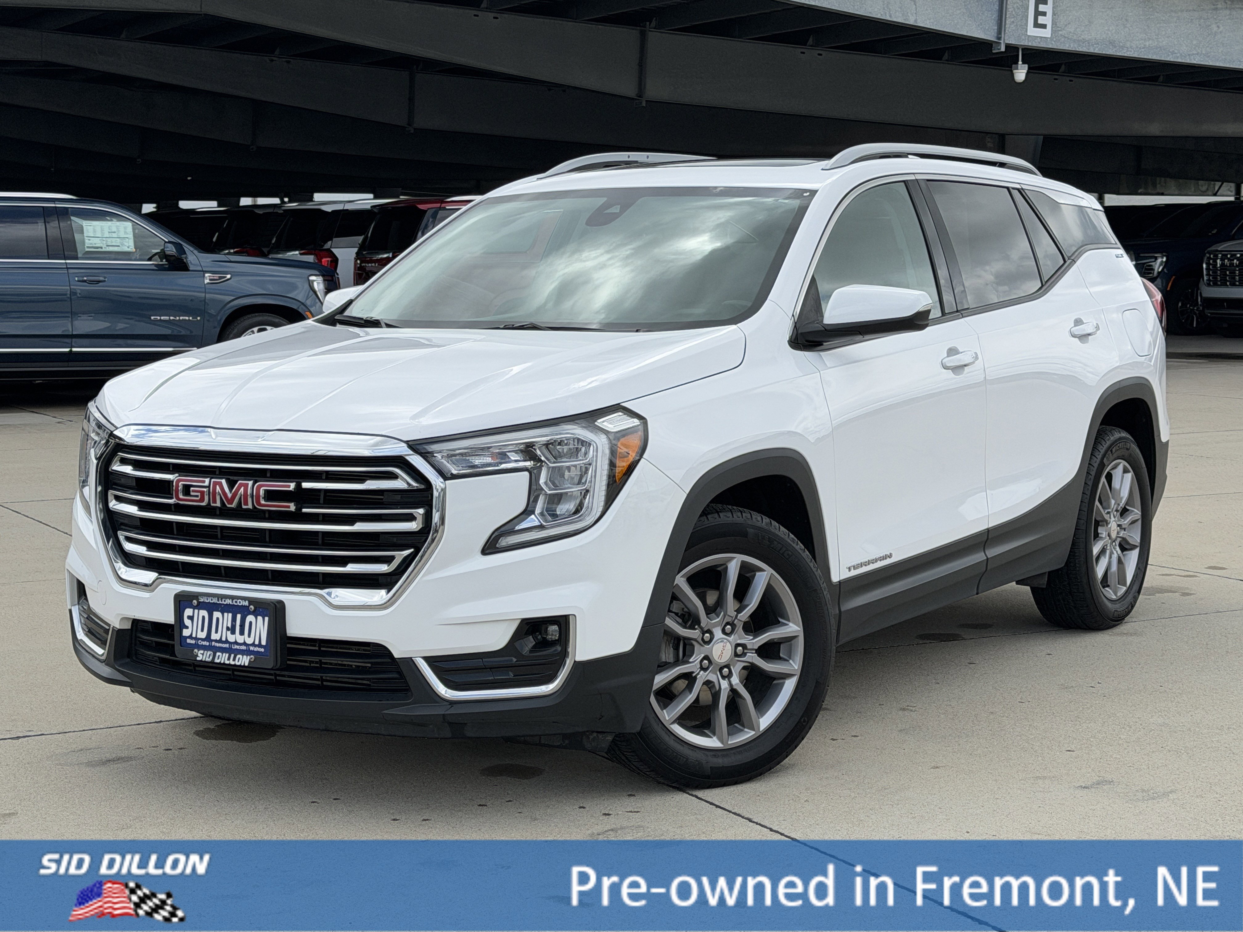 2022 GMC Terrain SLT AWD's photo