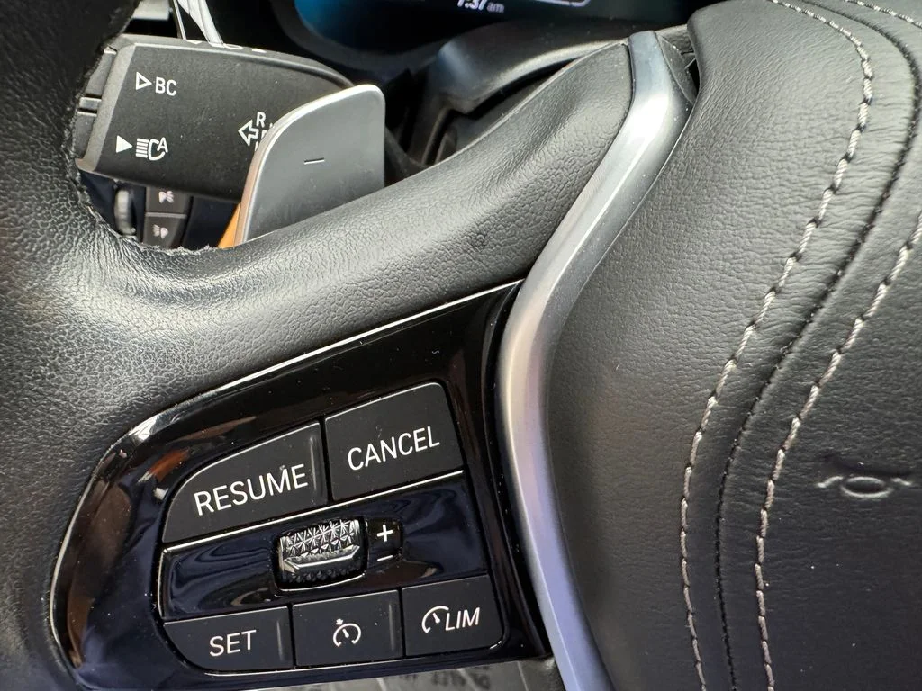 Used 2022 Black BMW 540i xDrive image 15