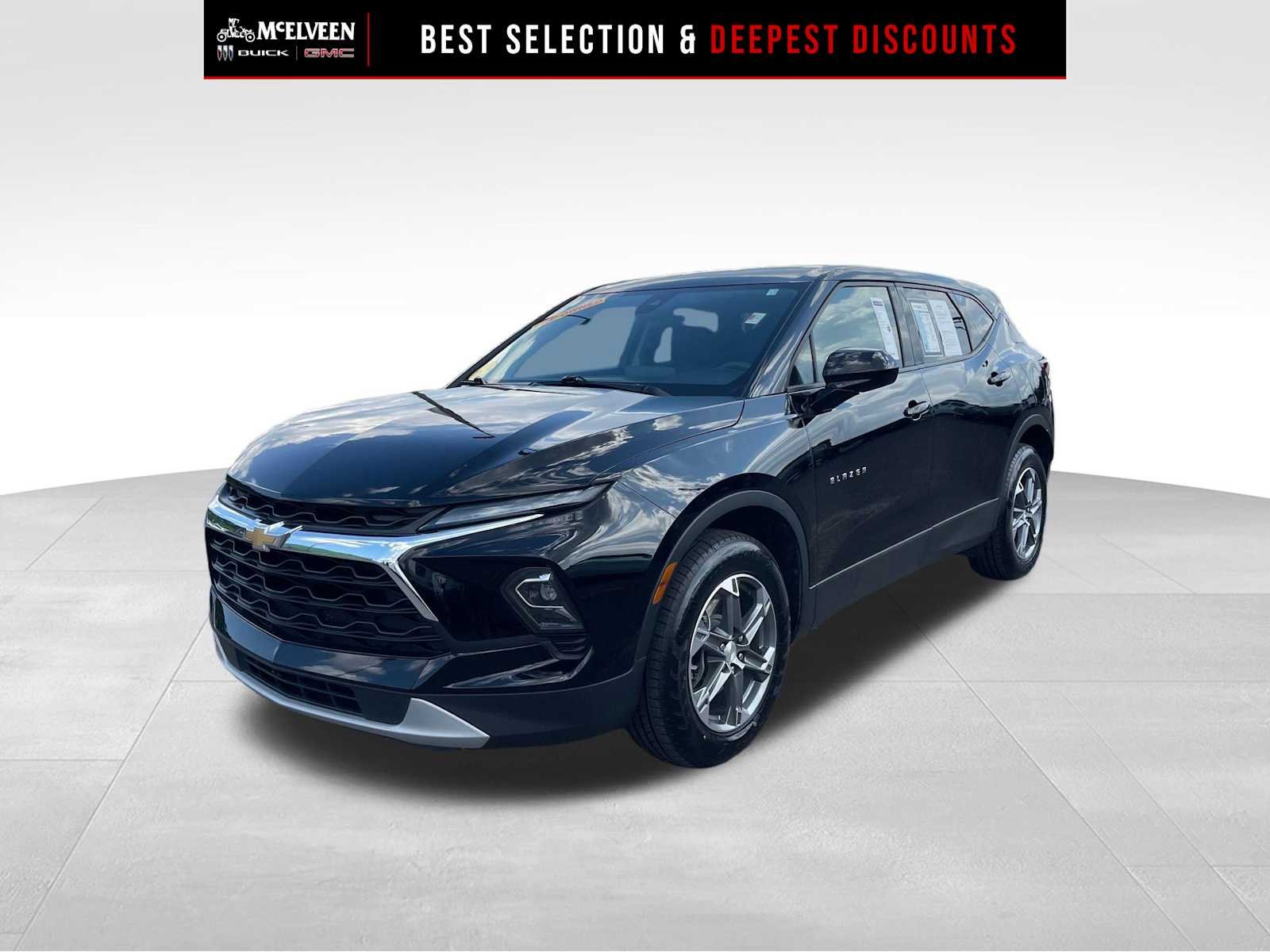 Used 2023 Black Chevrolet 2LT image 1