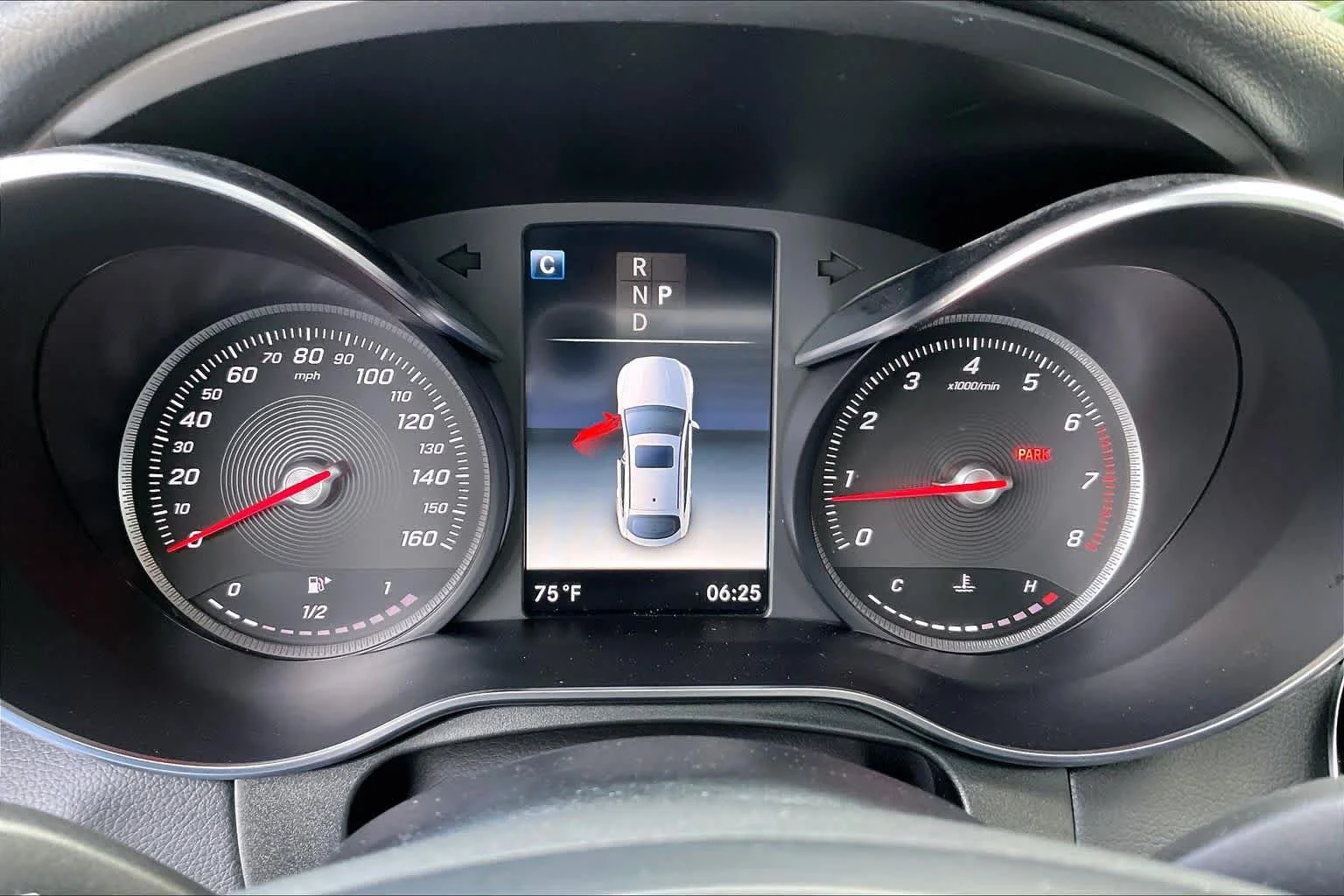 Used 2019 Iridium Silver Metallic Mercedes-Benz GLC 300 image 25
