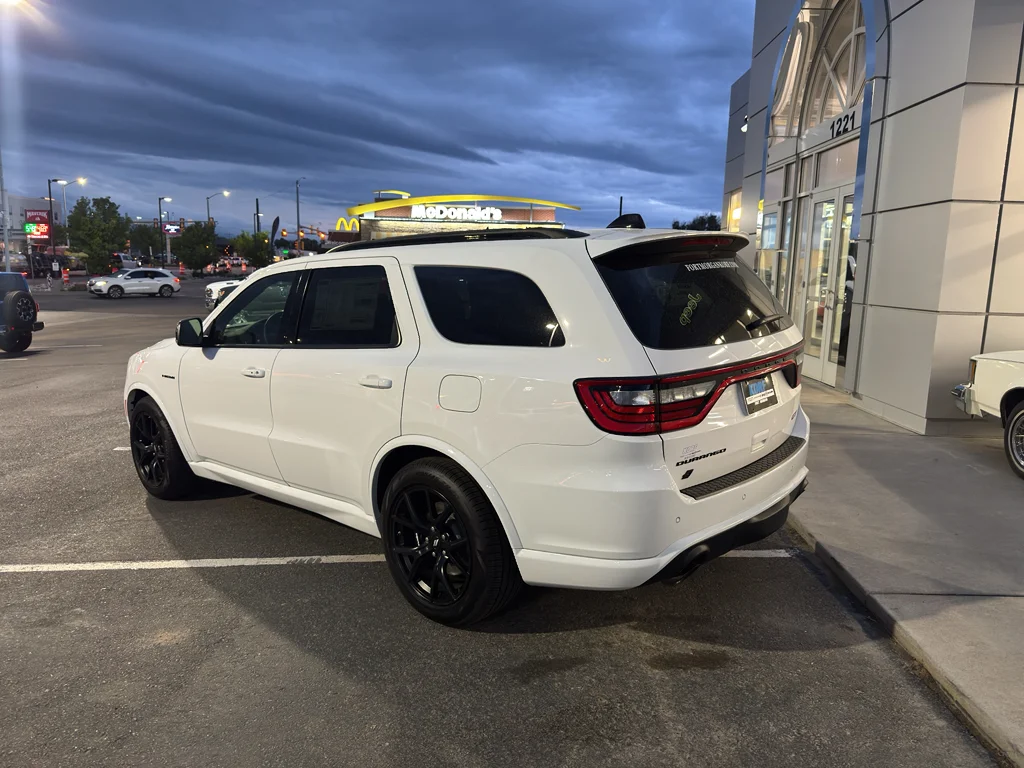New 2026 White Knuckle Clear-Coat Exterior Paint Dodge GT Premium HEMI V8 image 3