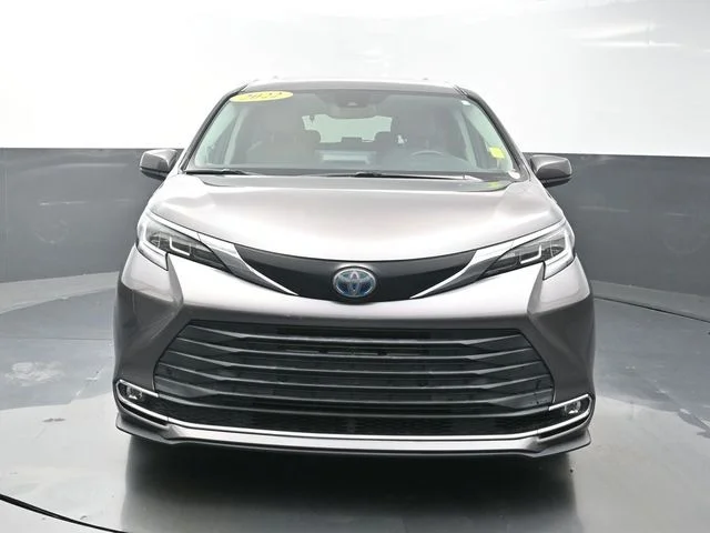 Used 2022 Gray Toyota XLE image 2