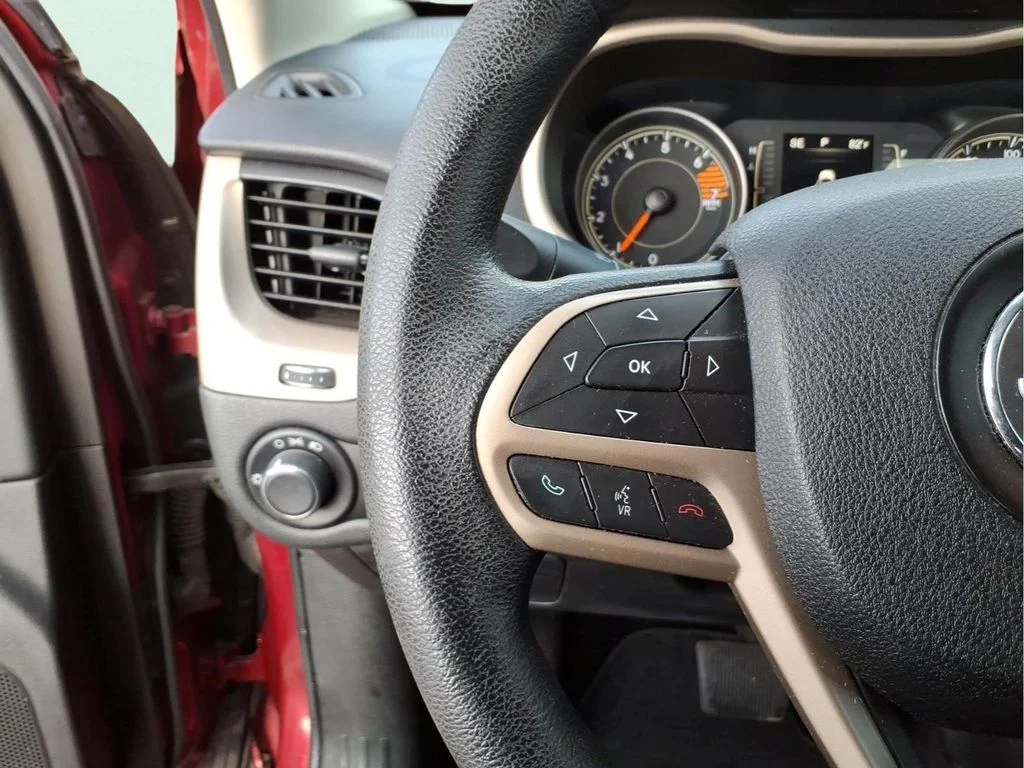 Used 2017 Red Jeep Sport image 24