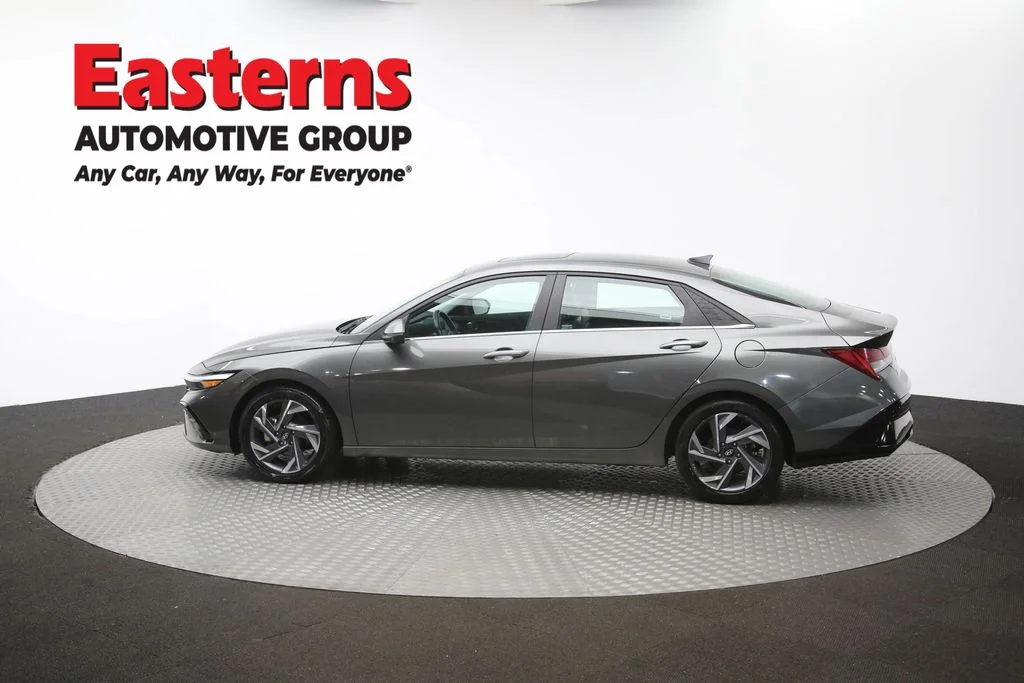 Used 2024 Gray Hyundai Limited image 63