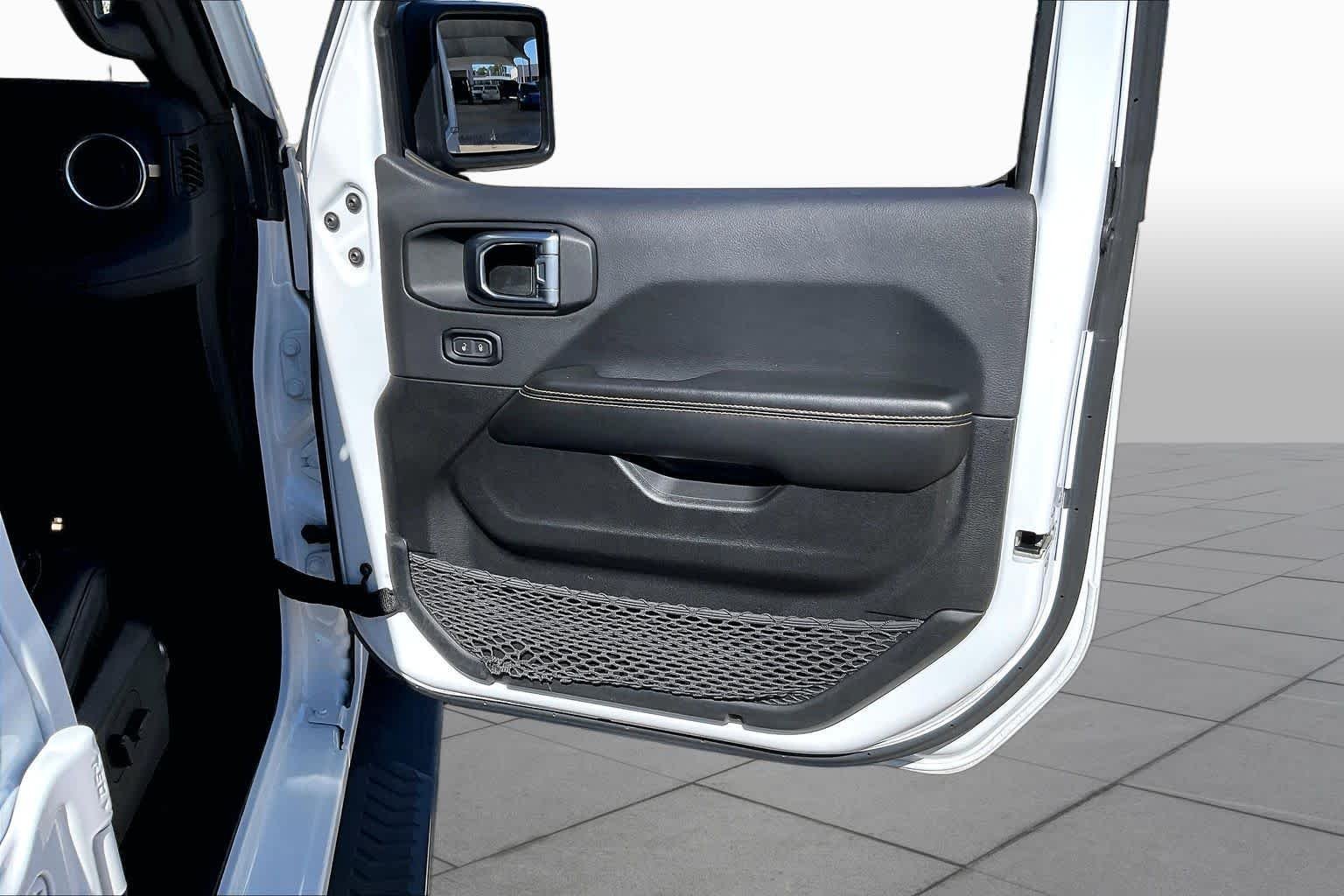 Certified Used 2024 Bright White Clearcoat Jeep Sahara image 22
