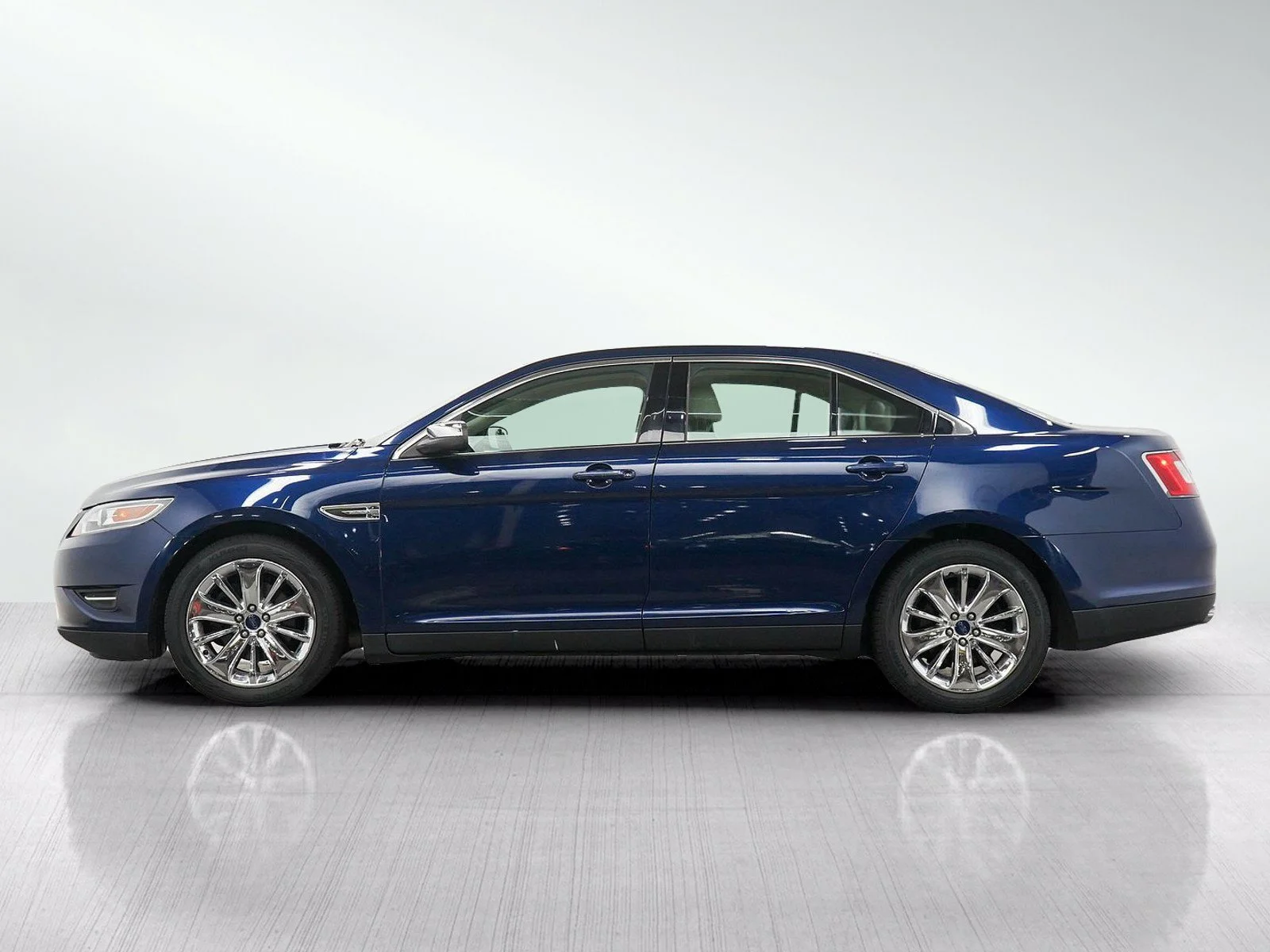 Used 2012 Ford Taurus Limited with VIN 1FAHP2FW5CG114695 for sale in White Bear Lake, Minnesota