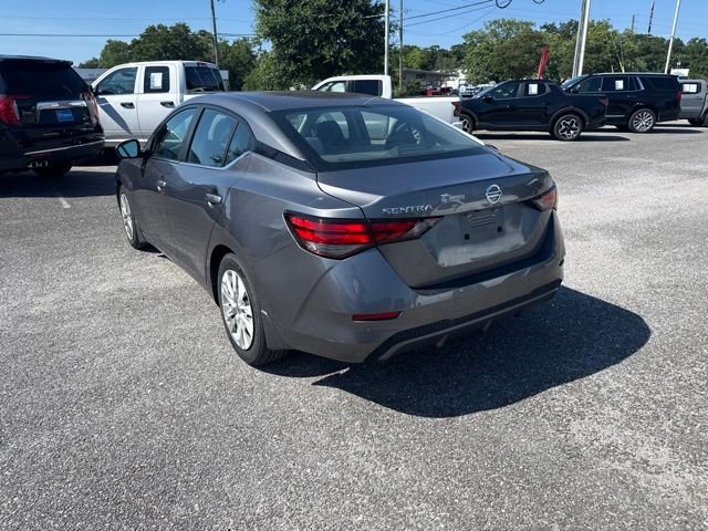 Used 2021 Gray Nissan S image 7
