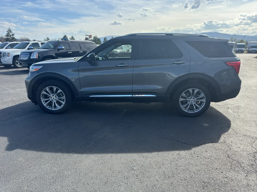 2022 Ford Explorer Limited 4WD's photo