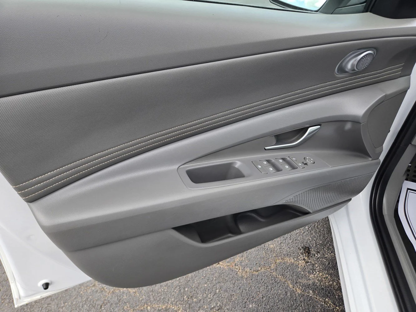 Used 2025 Serenity White Hyundai SEL Sport image 34