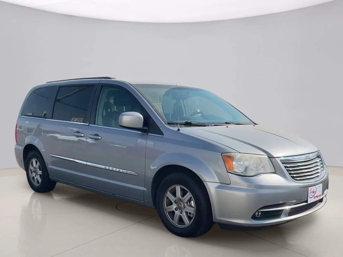Used 2013 Silver Chrysler TOURING image 8