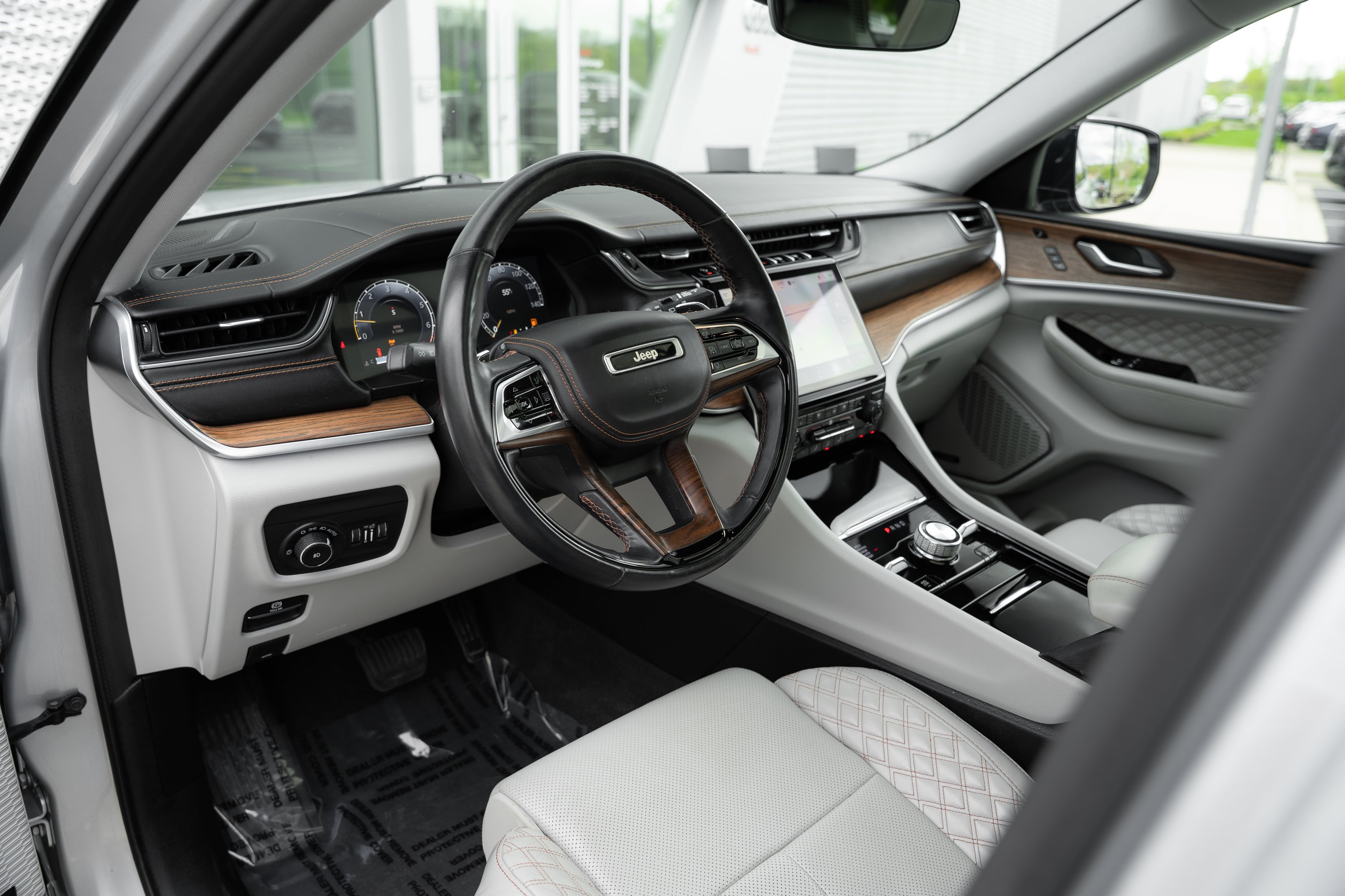 Used 2021 Silver Zynith Jeep Summit image 10