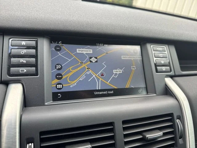 Used 2017  Land Rover HSE image 21