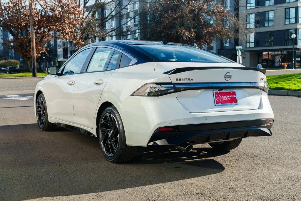 New 2026 Aspen White TriCoat / Super Black Two-tone Nissan SR image 4