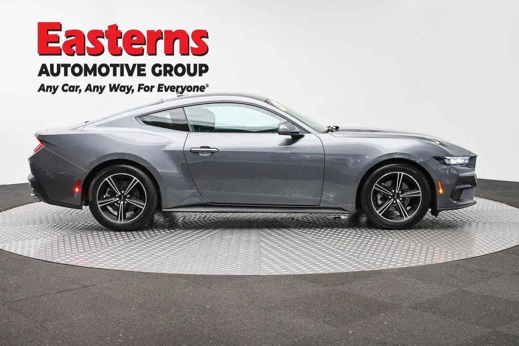 Used 2025 Gray Ford EcoBoost image 4