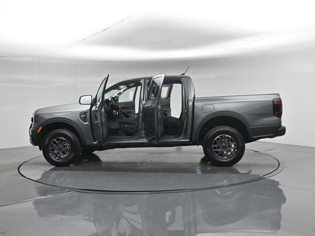 New 2026 Carbonized Gray Metallic Ford XLT image 32