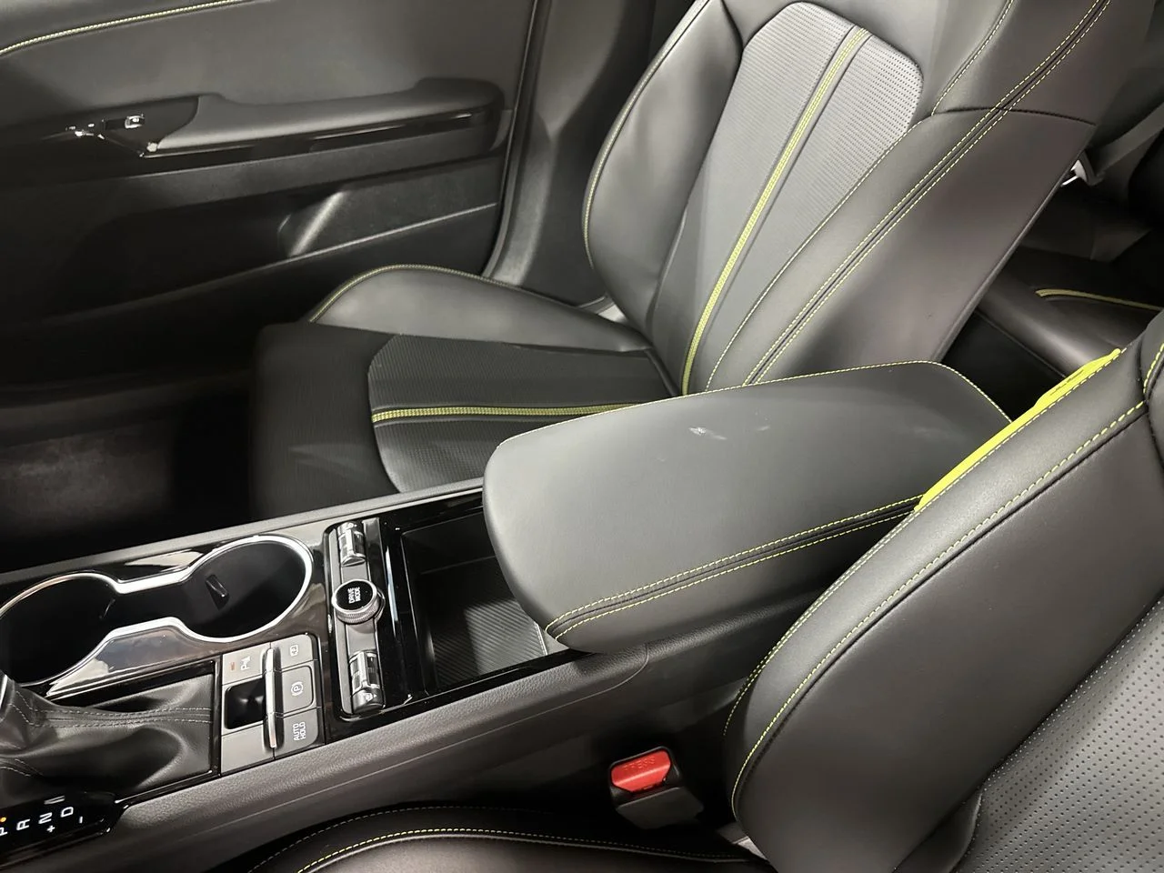 2026 Kia K5 GT - Photo 26
