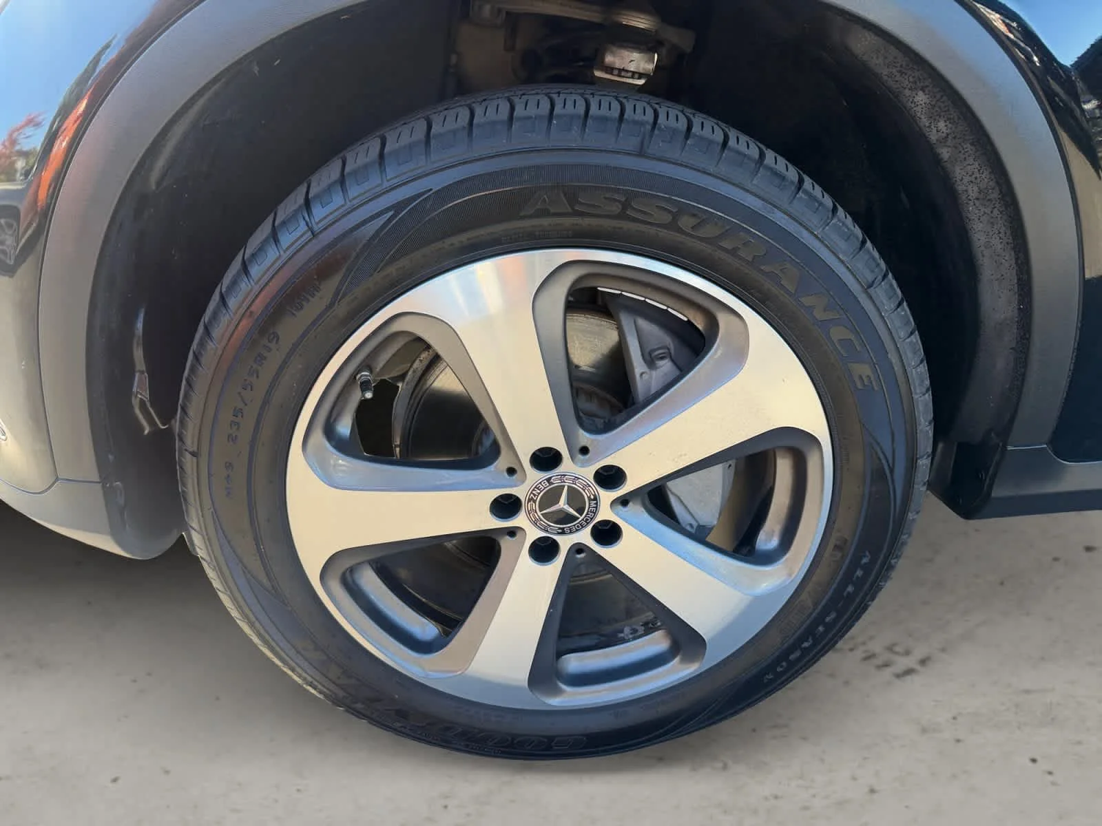 Used 2019 Black Mercedes-Benz GLC 300 image 12