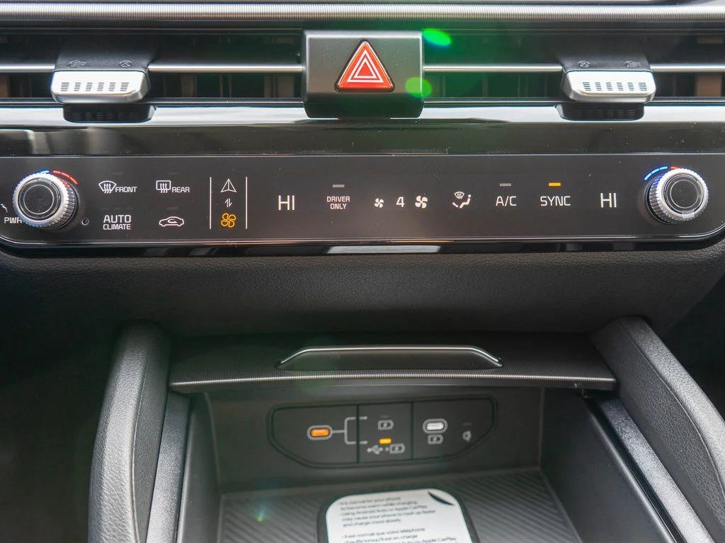 New 2026 Snow White Pearl Kia SX Prestige image 26