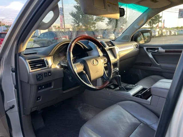 Used 2015 Beige Lexus 460 image 6