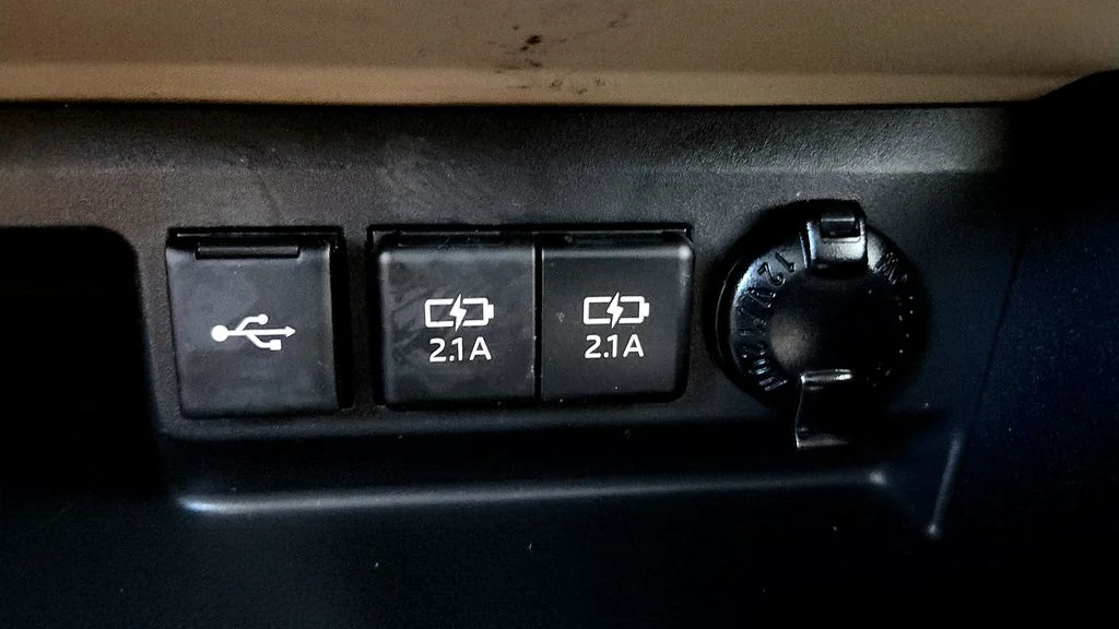 Used 2021 Black Toyota XLE image 37