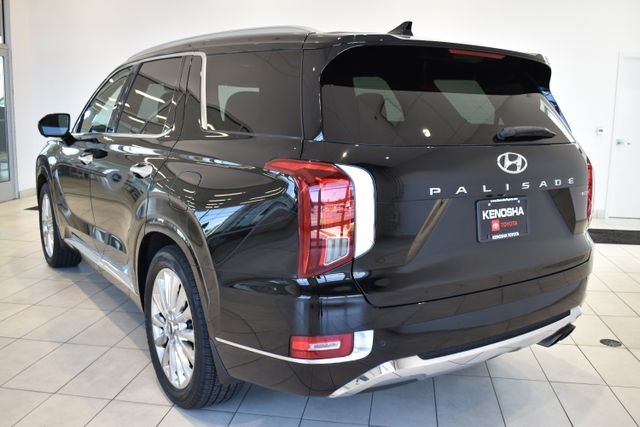 Used 2020 Black Hyundai Limited image 6