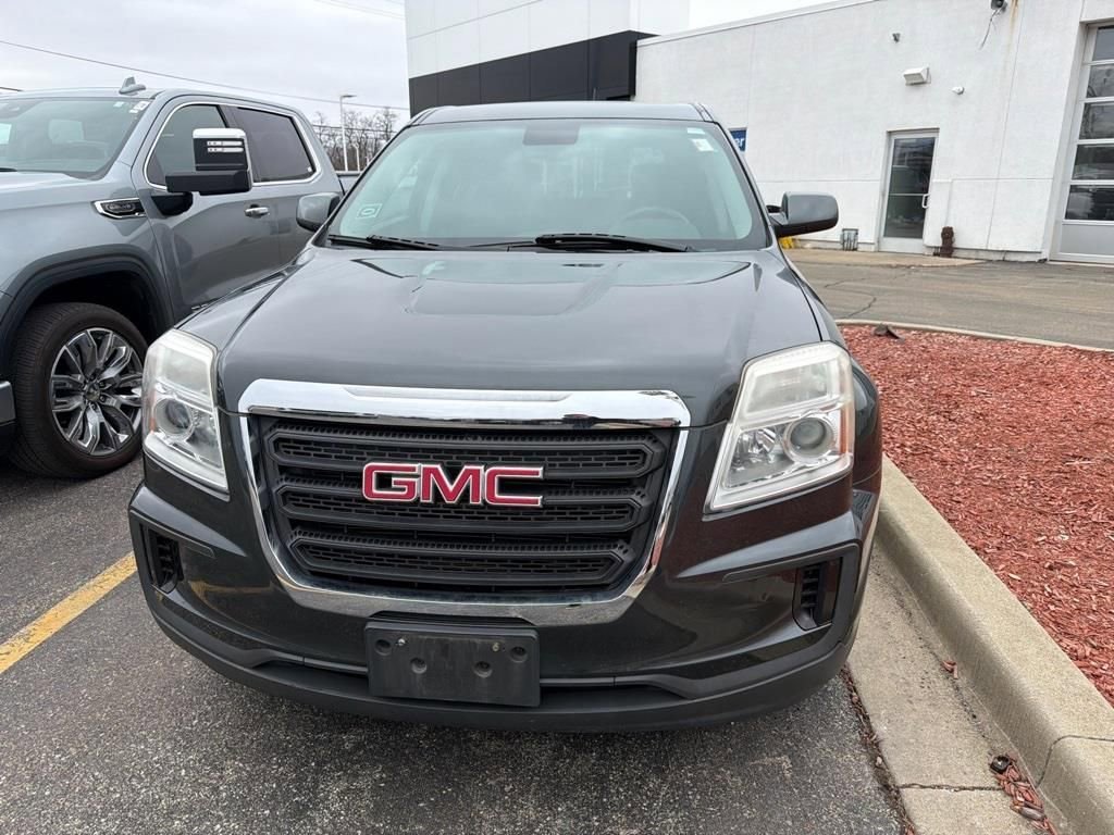 2017 GMC TERRAIN - Image 2