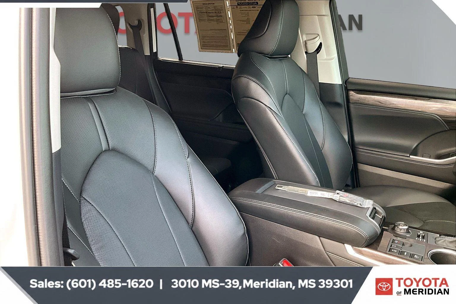 Used 2026 Wind Chill Pearl Toyota Limited image 6
