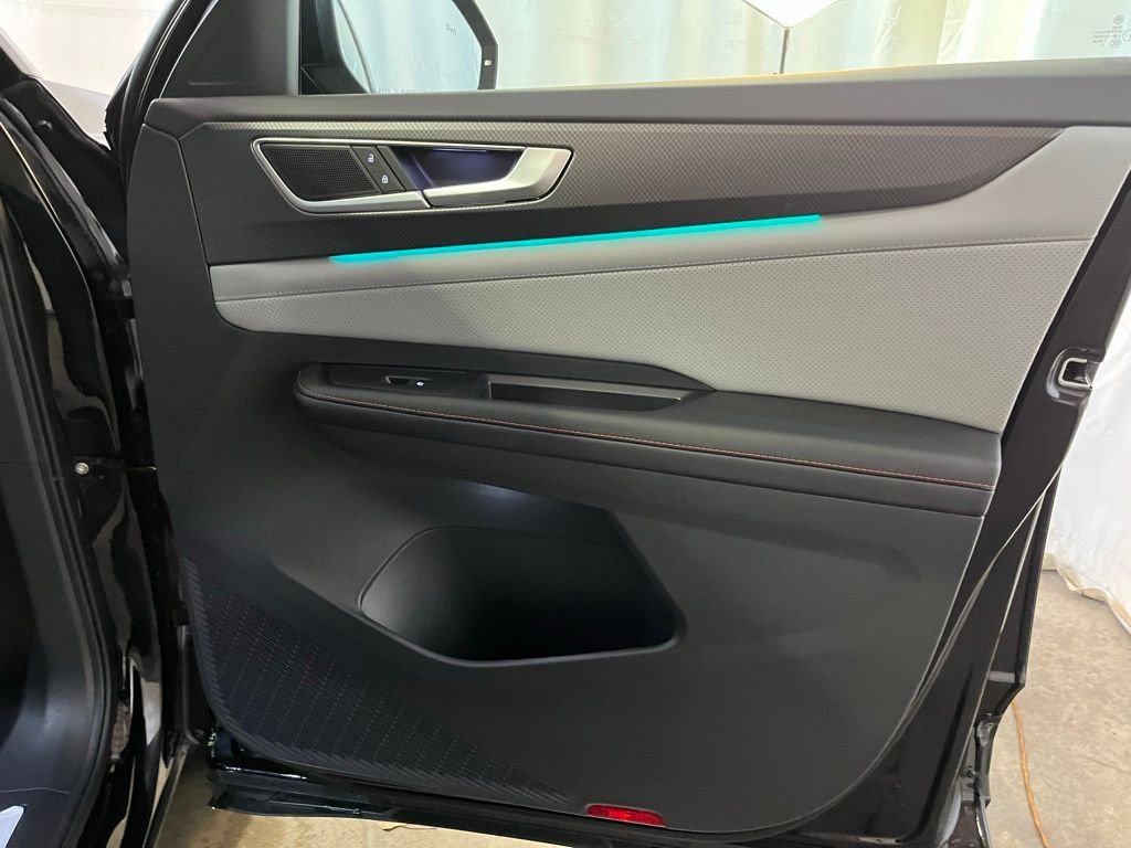 New 2026 Black Volkswagen 2.0T Peak Edition image 11