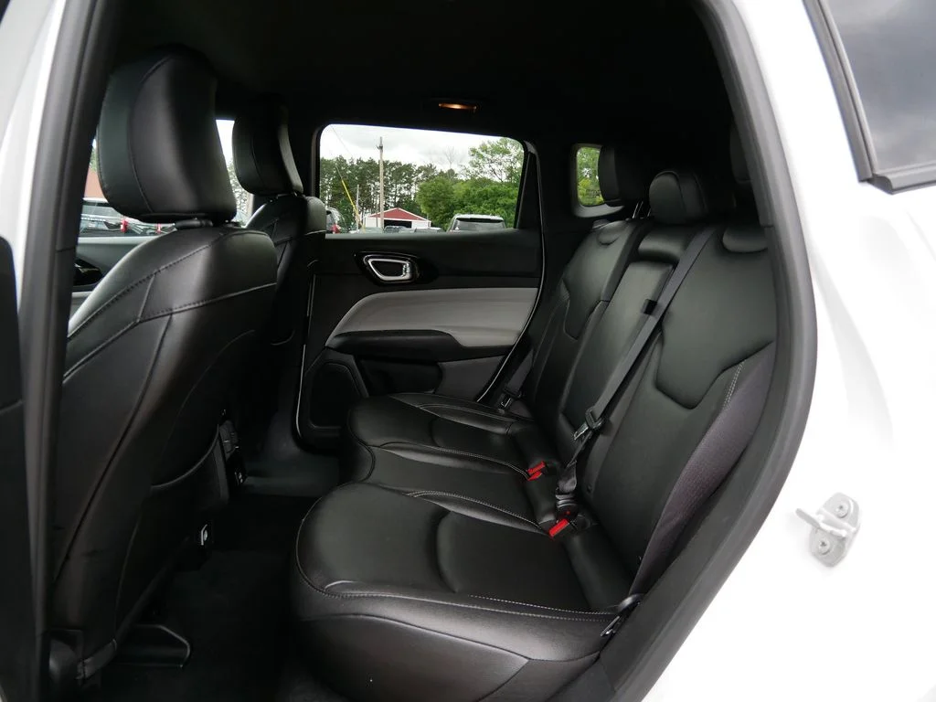 2025 Jeep Compass Limited - Photo 11