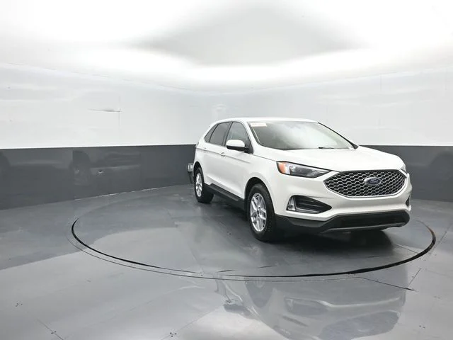 Certified Used 2024 White Metallic Ford SEL image 3