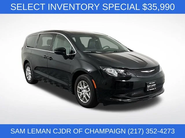 2026 Chrysler Voyager LX's photo