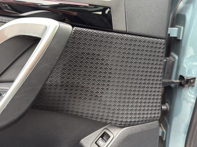 Used 2023 Green BMW xDrive28i image 31