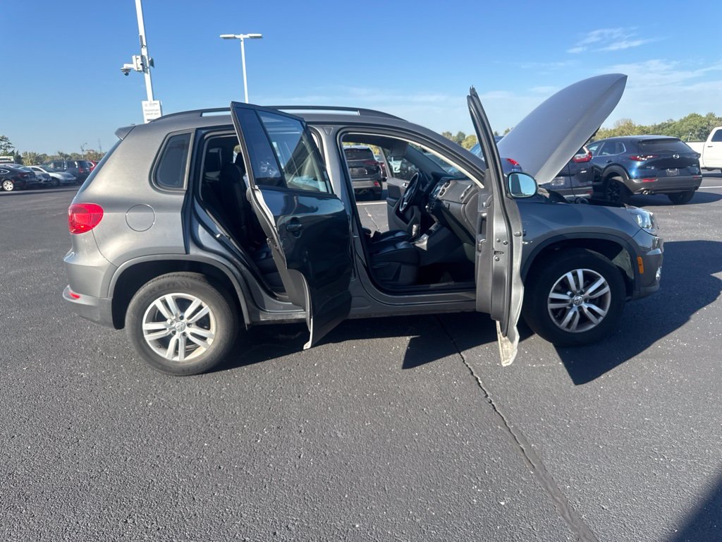Used 2017 Gray Volkswagen 2.0T S image 17