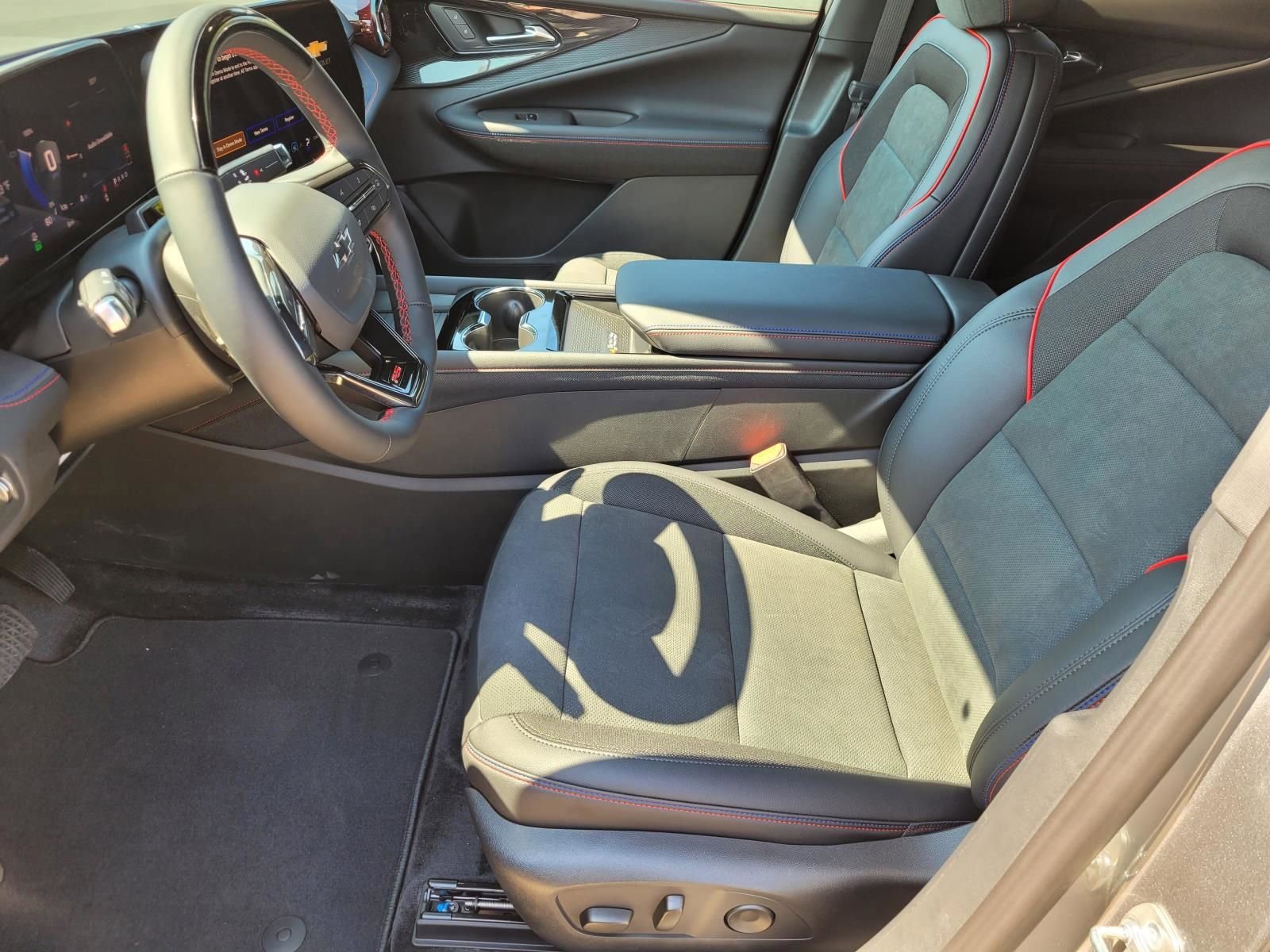 2026 Chevrolet Blazer EV RS - Photo 16