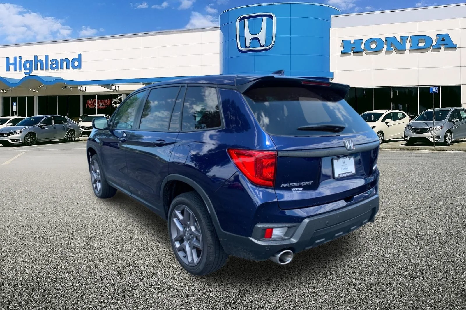 Certified Used 2023 Blue Honda EX-L image 3