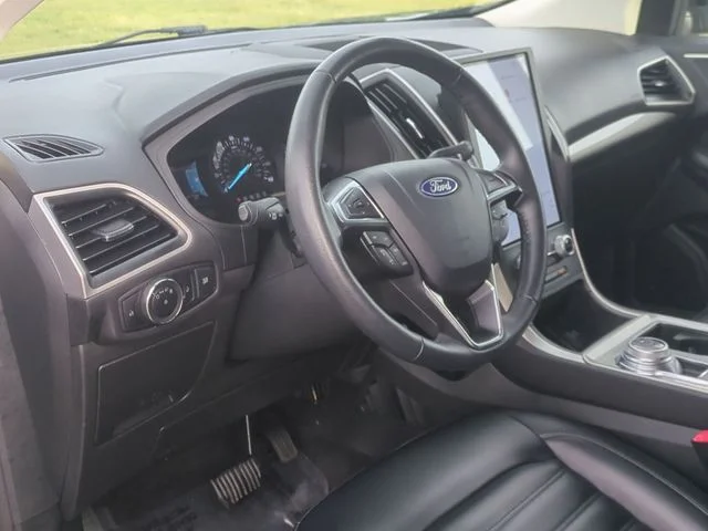 Used 2024 Black Ford SEL image 20