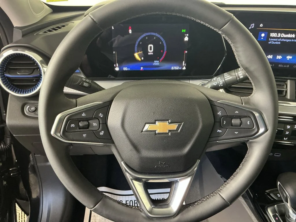 Used 2024 Black Chevrolet LT image 17