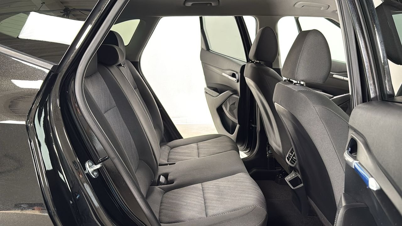 Used 2026 Black Kia LX image 17