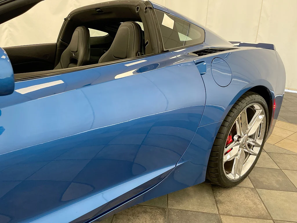 Used 2015 BLUE Chevrolet Stingray Z51 image 25