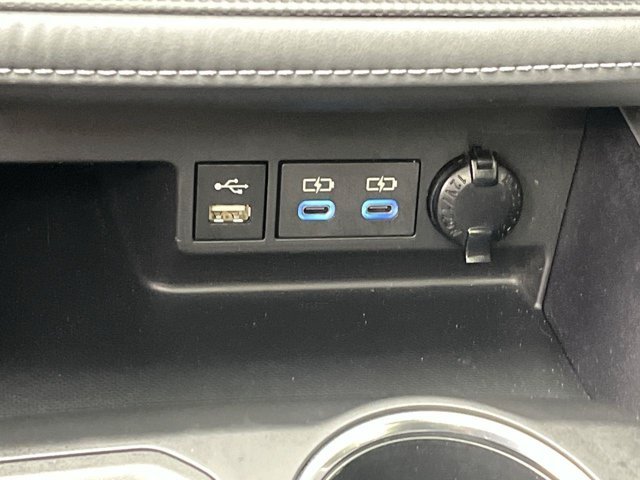 Used 2022 Wind Chill Pearl Toyota XSE image 24