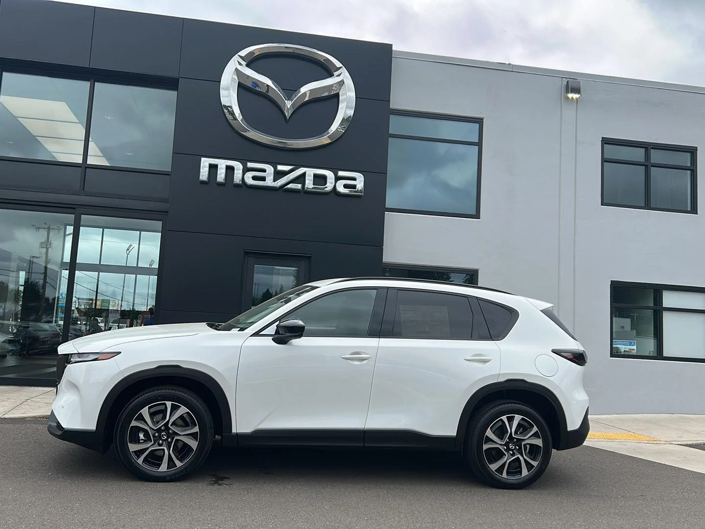 2026 Mazda CX-5 S Preferred Auto AWD's photo